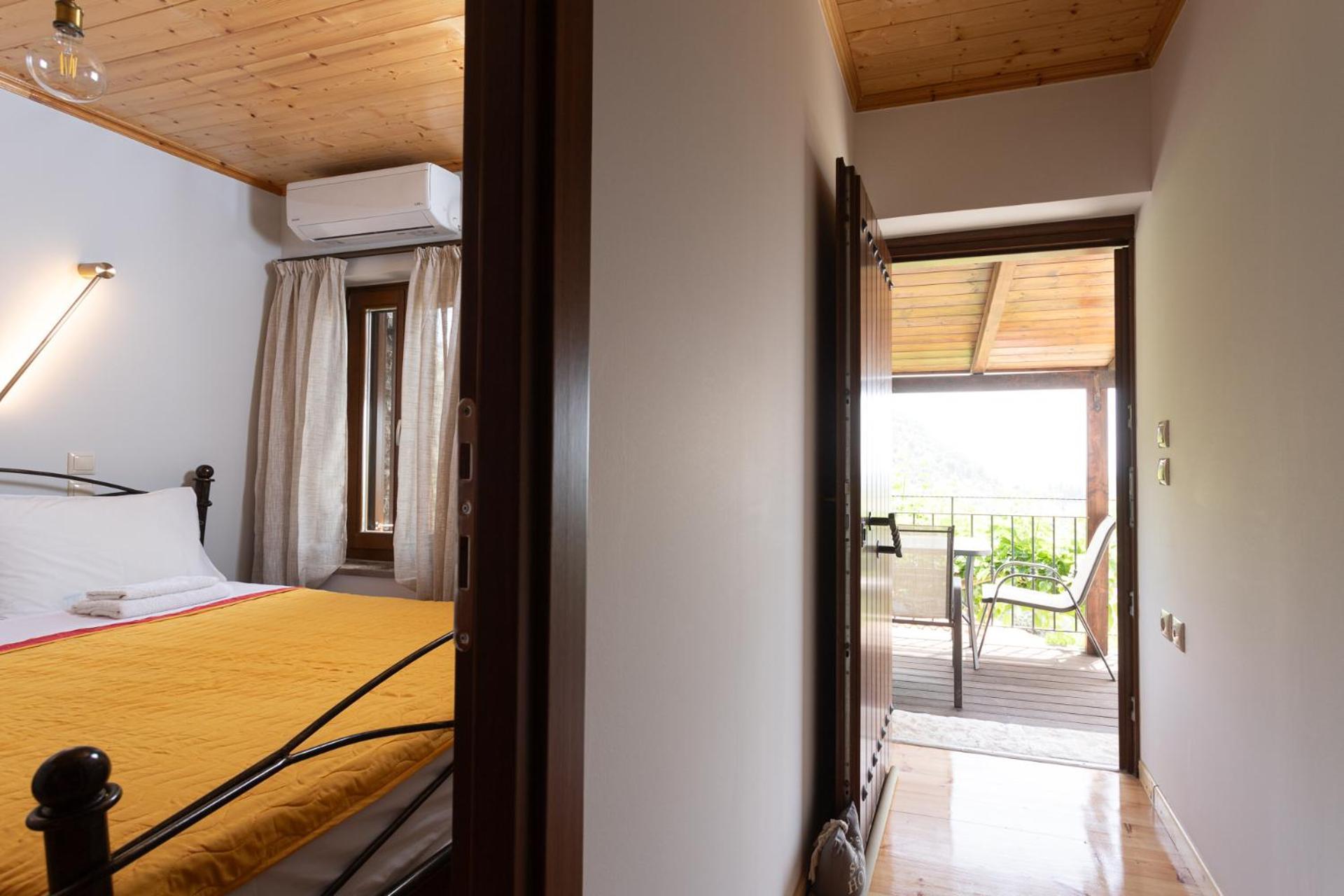 To Spiti Sto Castro Apartment Nafpaktos Exterior photo