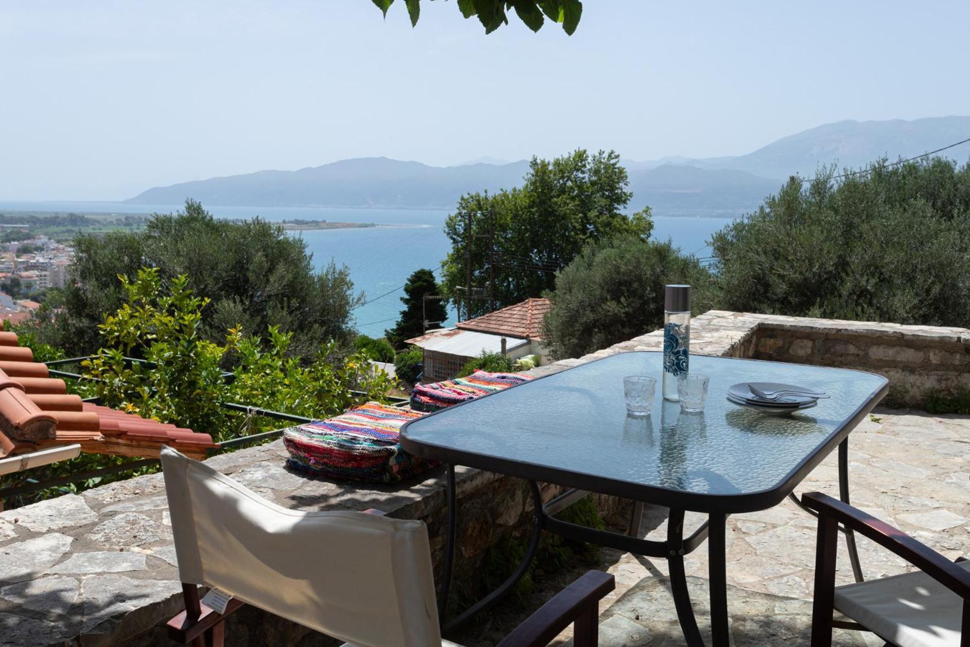 To Spiti Sto Castro Apartment Nafpaktos Exterior photo